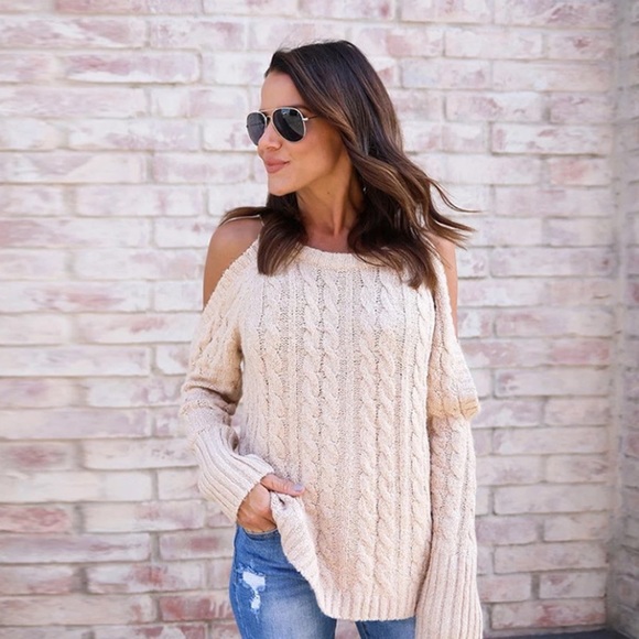 ❤️❤️❤️ Cable Knit Baby Pink Sweater Boho Chic - Picture 2 of 4